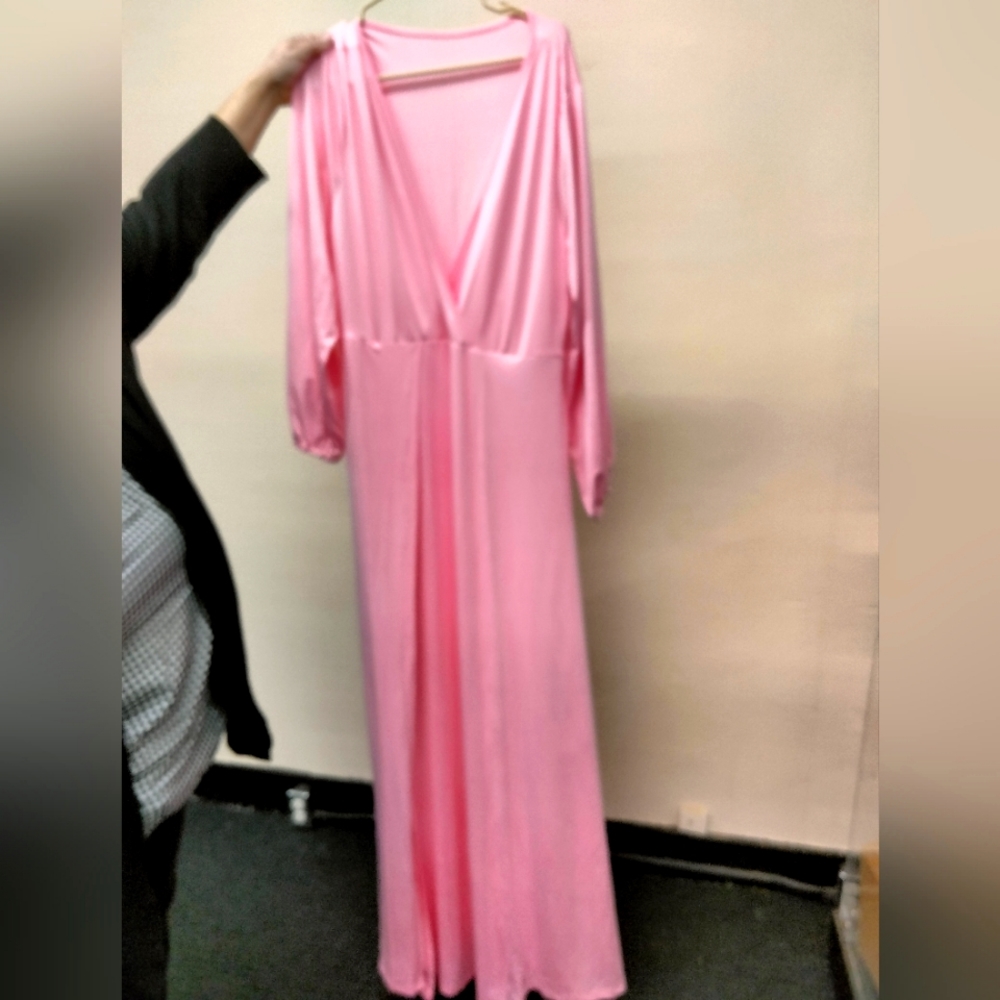 Pink long sleeve slit dress